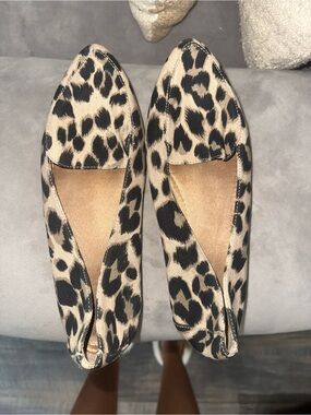 Old Navy Leopard Print Pointed Toe Slip-On Flats - Beige & Black